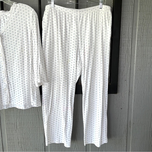 Chaps pajama set, white w/tiny blue flowers, cotton blend knit, feminine & cozy - Picture 5 of 16